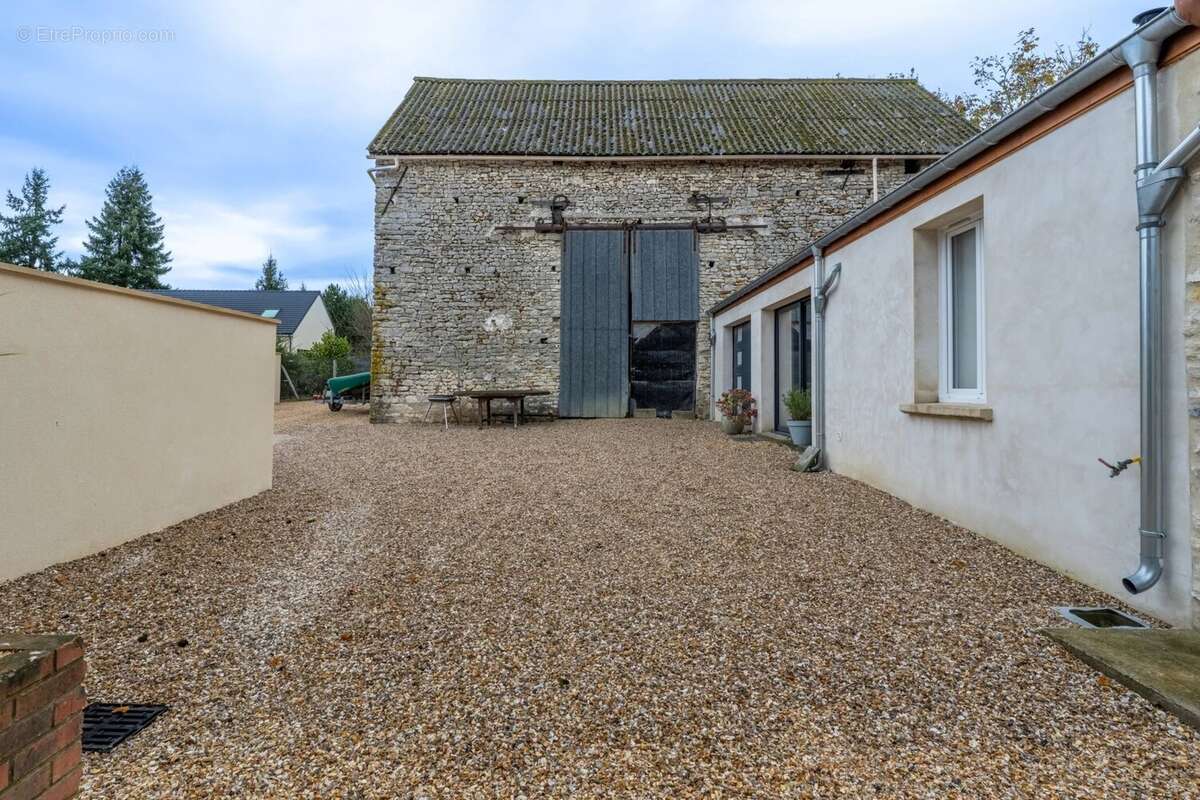 Maison 88 m² à Cravent  - photo 19
