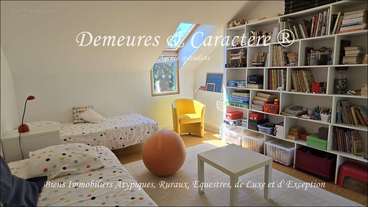 Remarquable maison d'architecte sur 3000m2 avec piscine, terrasse, boulodrome, au Sud de NANTES - photo 19