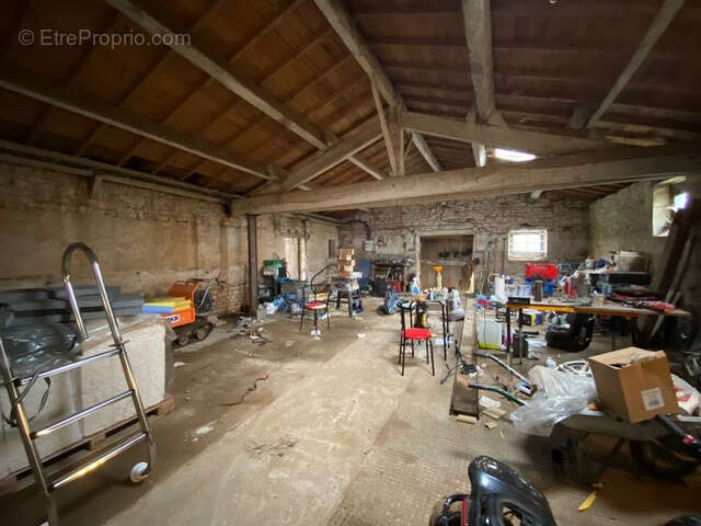 Maison à SAINT-POMPAIN