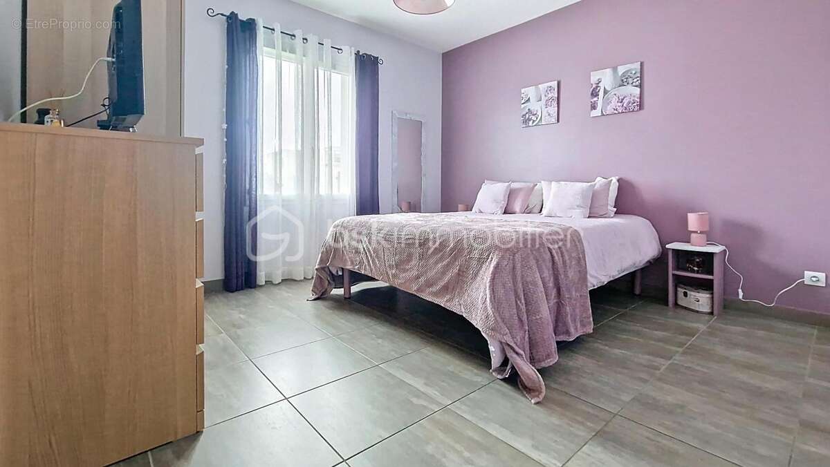 Maison à CLAYE-SOUILLY