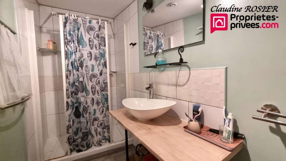 Maison à BESSE-SUR-ISSOLE