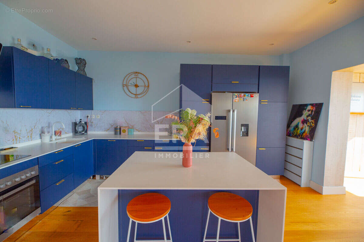 Appartement à MANDELIEU-LA-NAPOULE