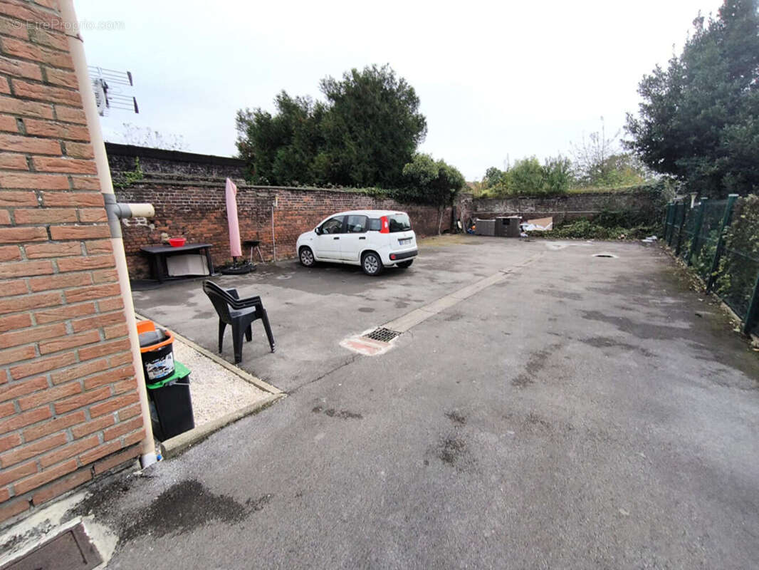 Appartement à ROEULX