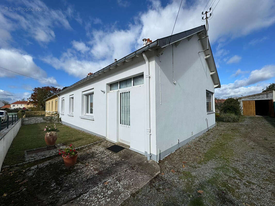 Maison à SAINT-SEBASTIEN-SUR-LOIRE