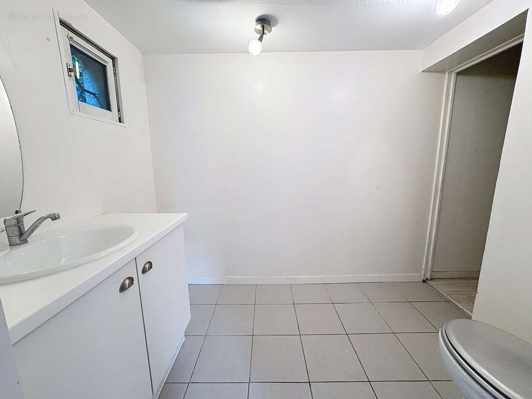 Appartement à SAINT-GENIS-LAVAL