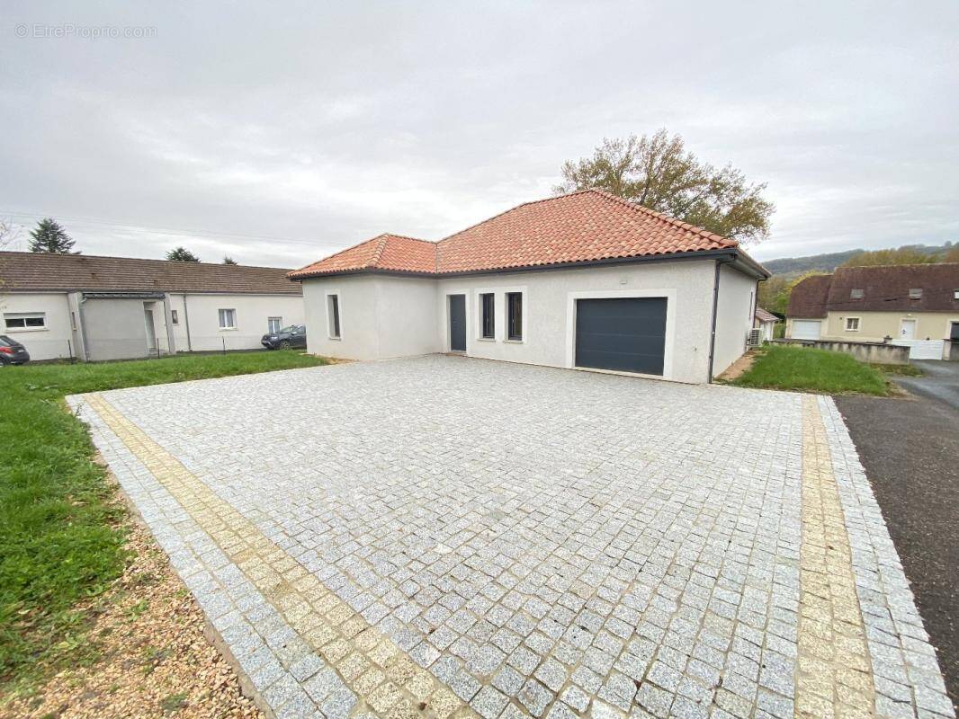 Maison à VAYRAC