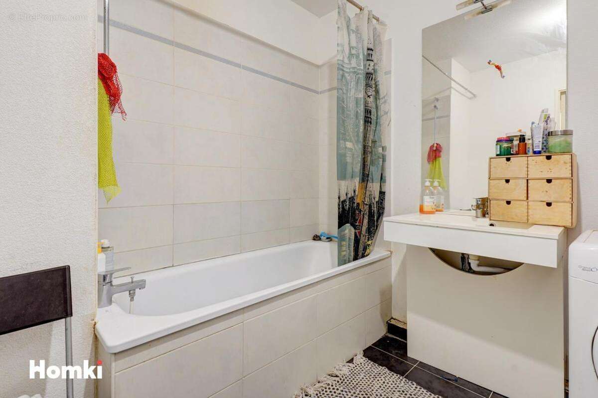 Appartement à MARSEILLE-3E