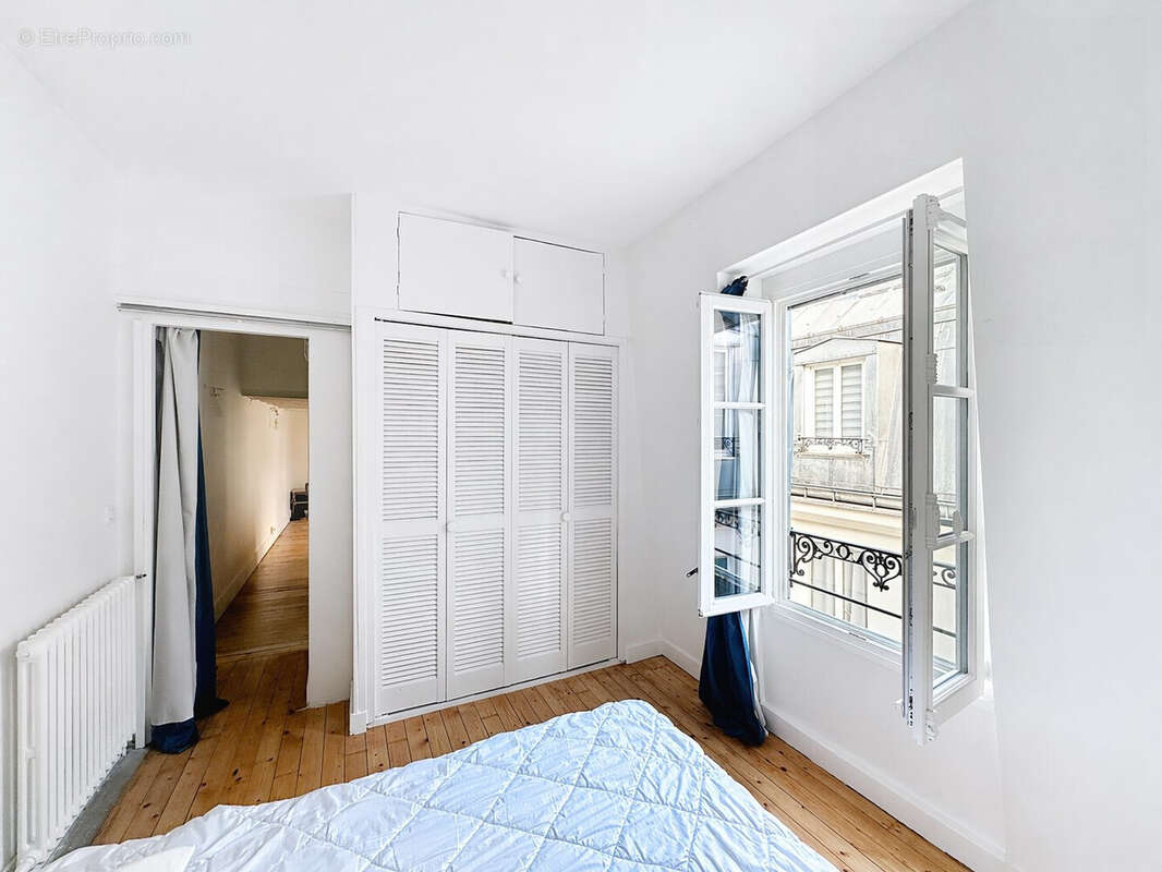 Appartement à PARIS-3E