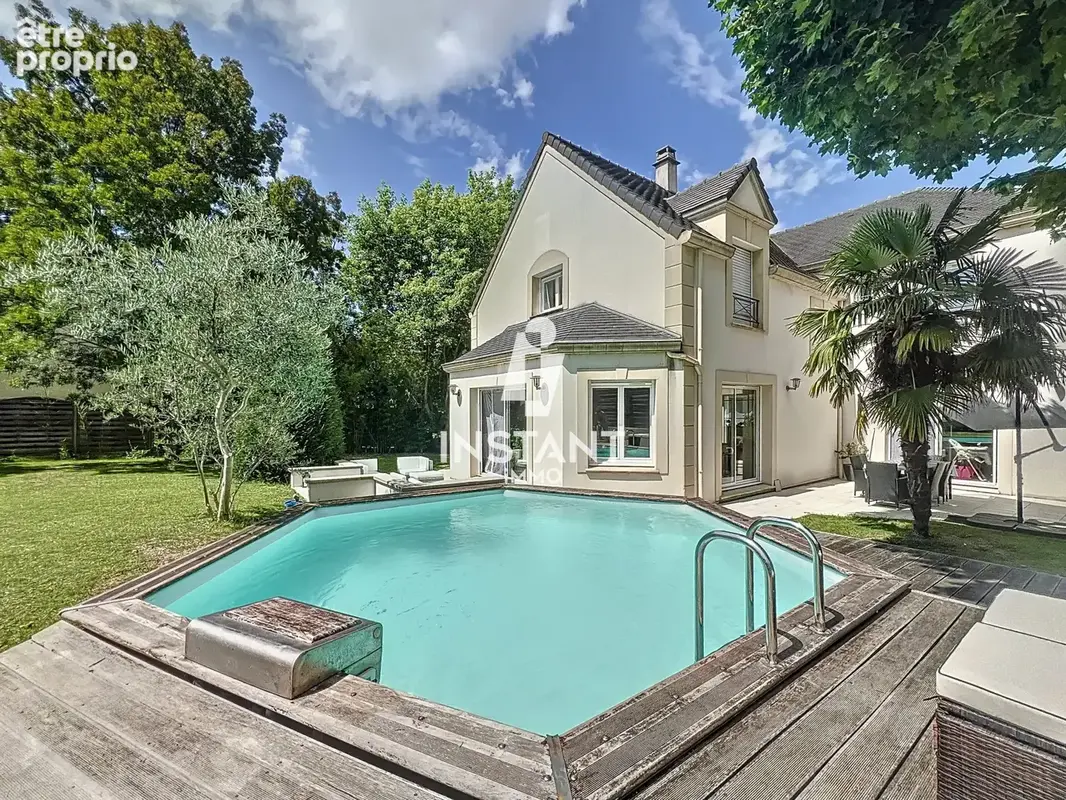 Maison 9 pièces 238 m² à vendre à Longpont-Sur-Orge (91310) - photo 2