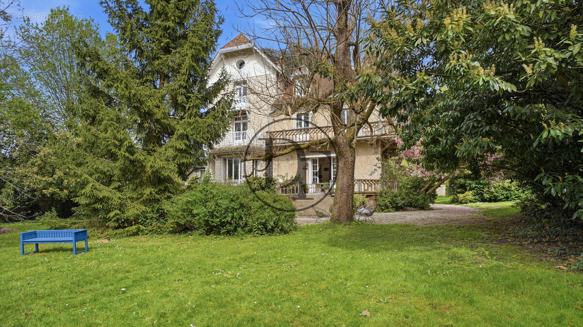 Maison à BOURRON-MARLOTTE
