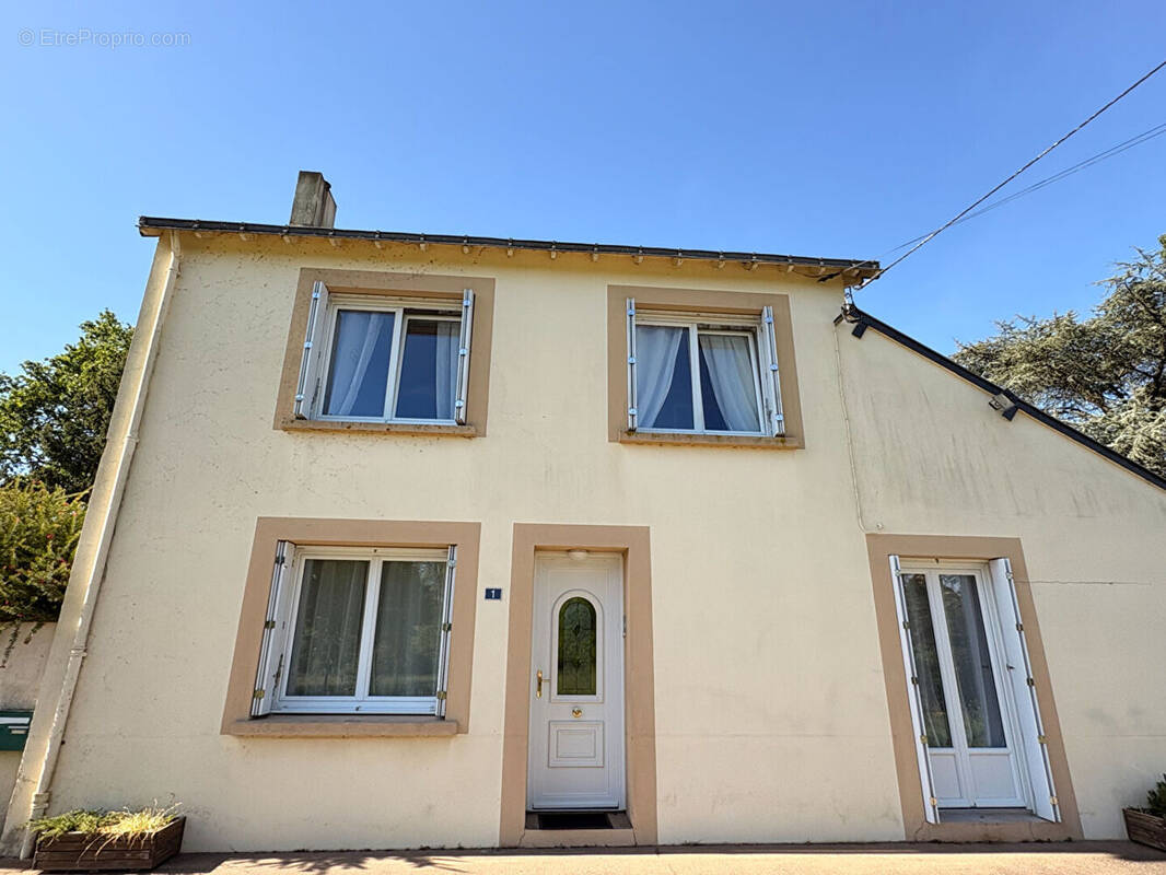 Maison à SAINT-VINCENT-DES-LANDES