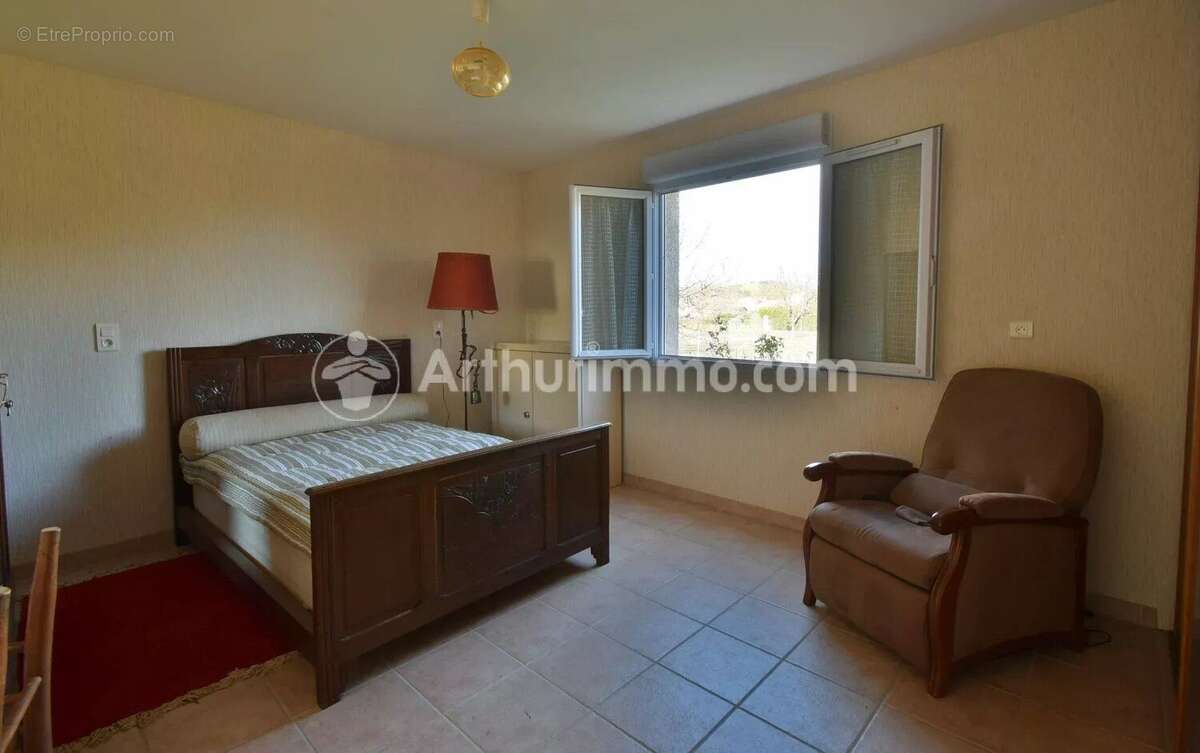 Maison à SAINT-SULPICE