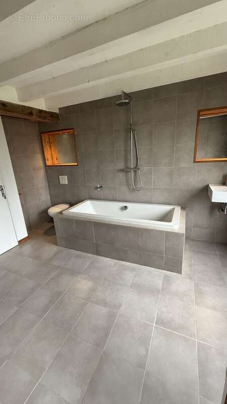 Maison à SAINT-MARTIN-DES-BOIS