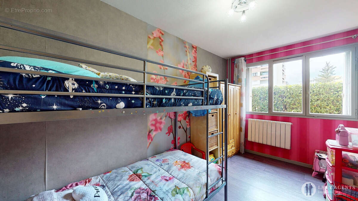 Appartement à ECHIROLLES