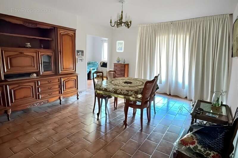 Appartement à ROGNAC