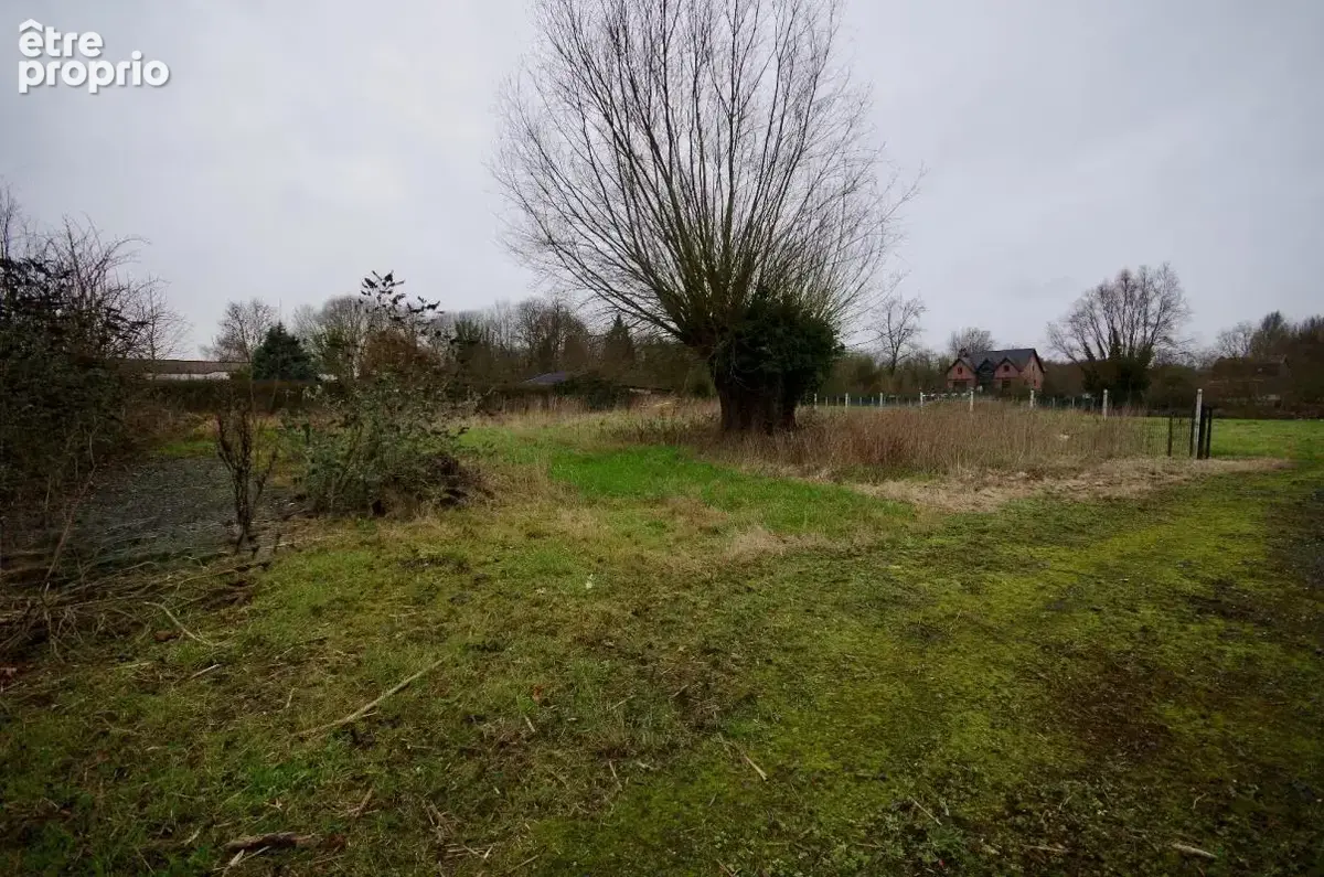 Photo Terrain à Estrun au prix de 45 000€