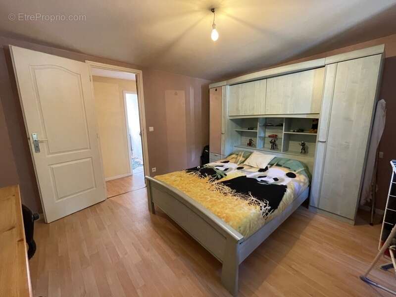 Appartement à BAGNAC-SUR-CELE