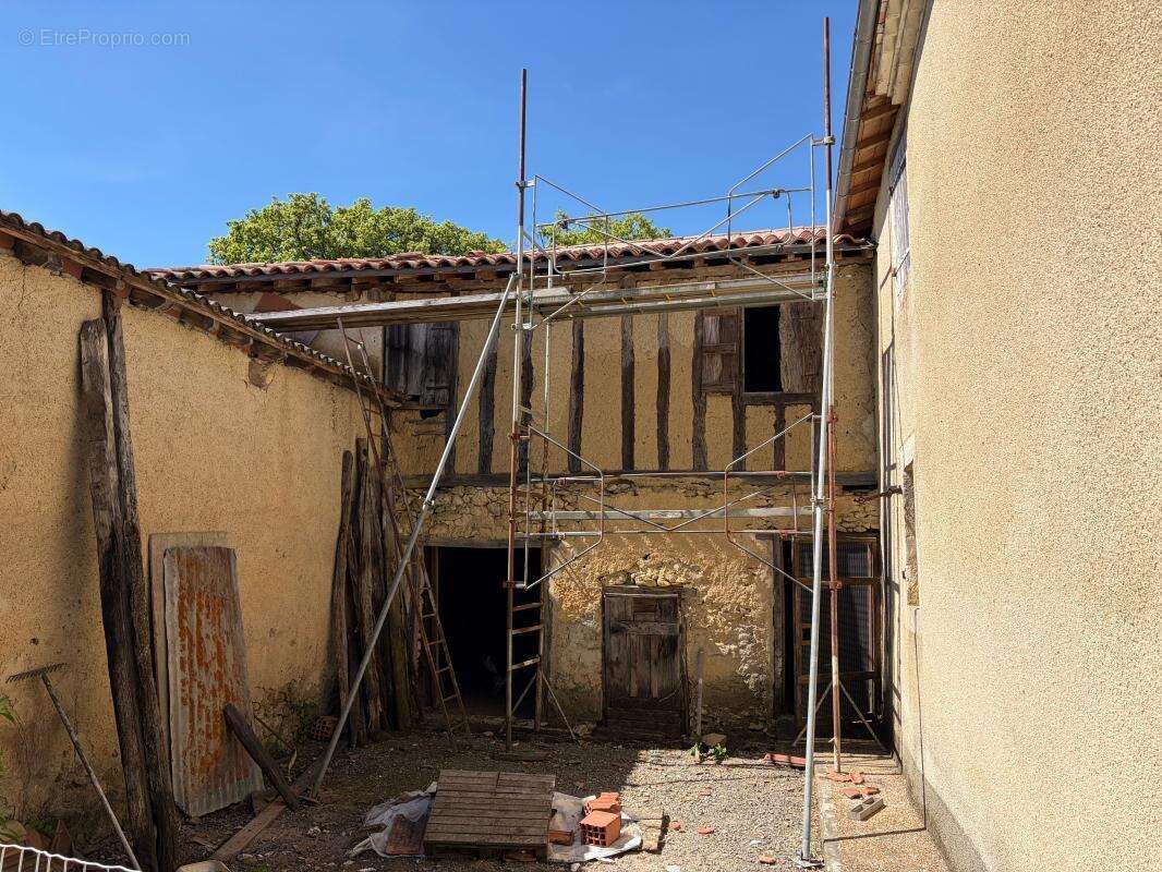 Maison à PAVIE