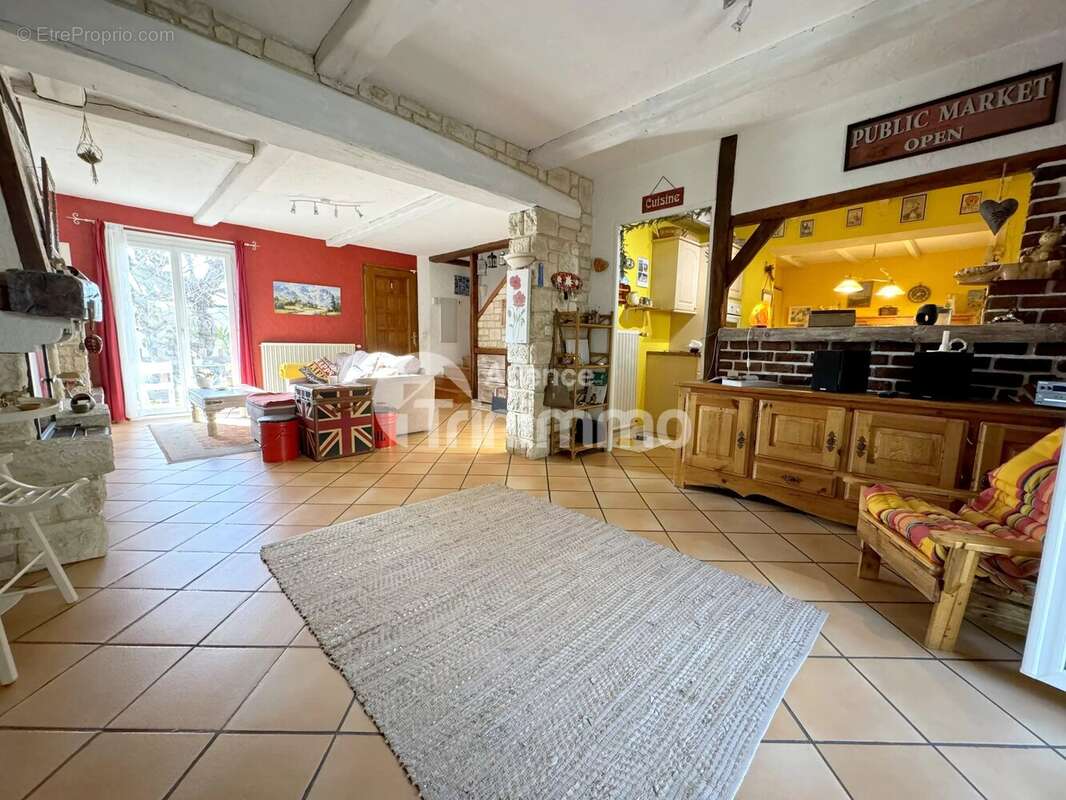Maison à BERRE-LES-ALPES