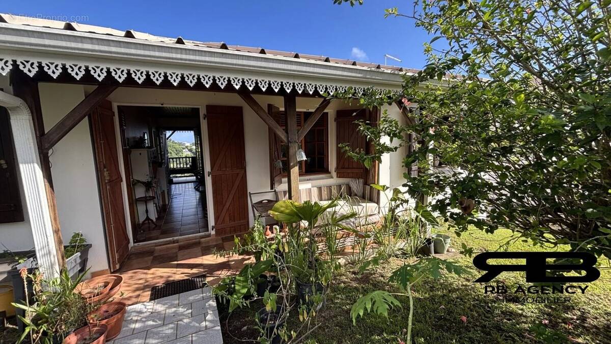 Maison à LA TRINITE