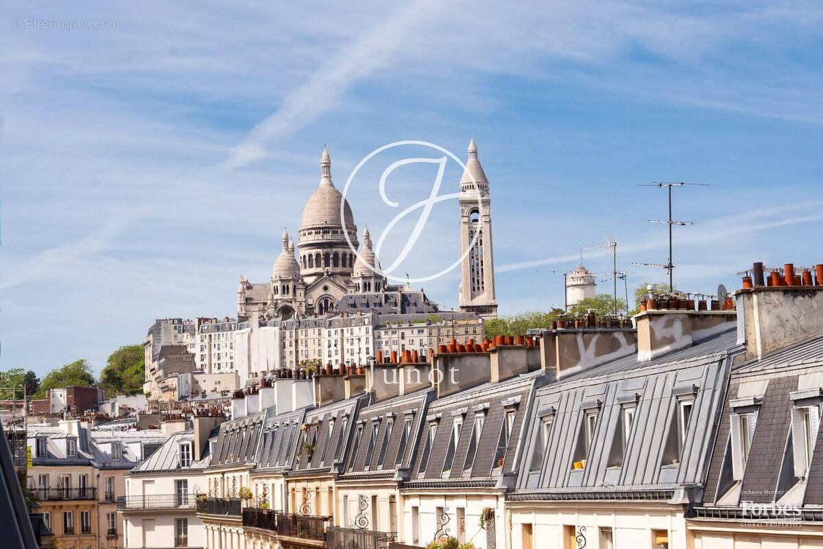 Appartement à PARIS-18E