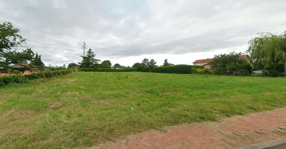 Terrain à VILLEREST