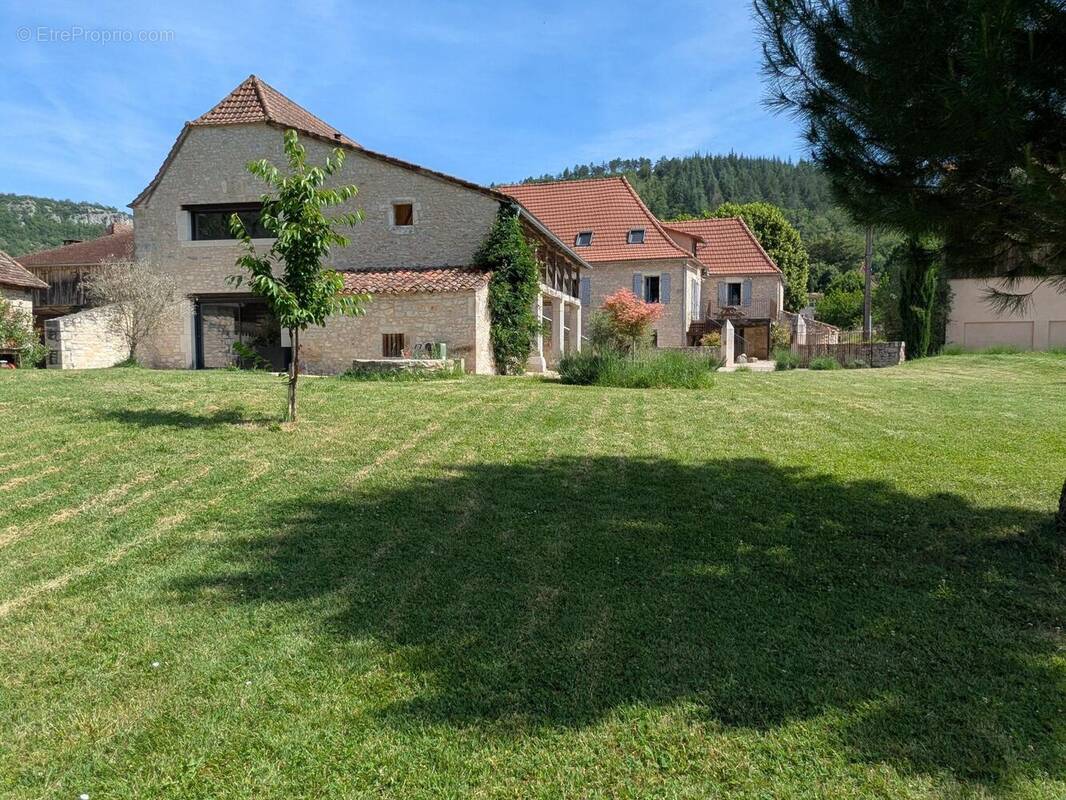 Photo 1 - Maison à TOUR-DE-FAURE