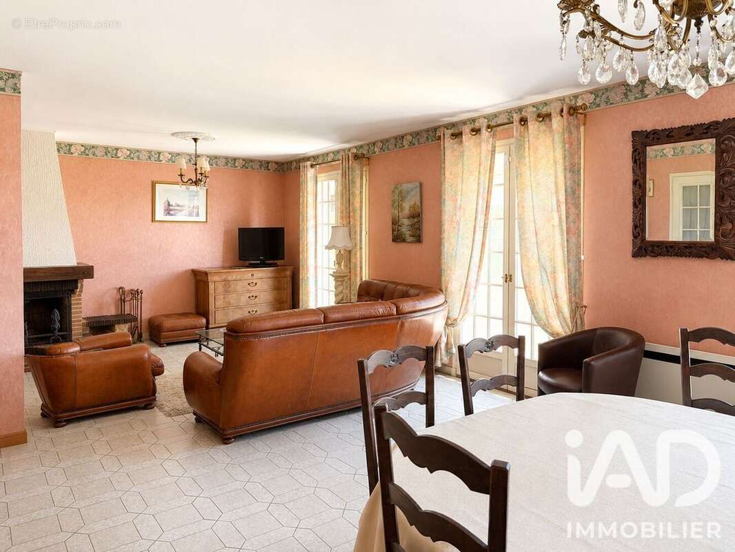 Maison 120 m² à Vaugneray  - photo 2