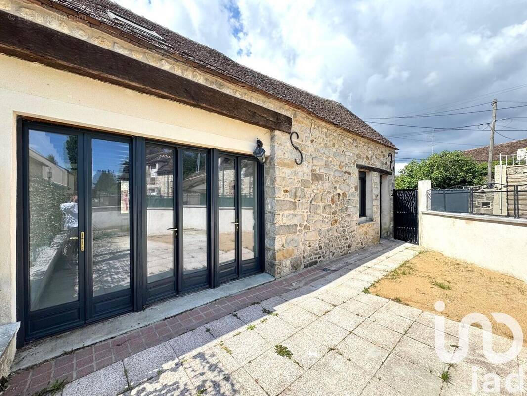 Photo 1 - Maison à VILLEMARECHAL