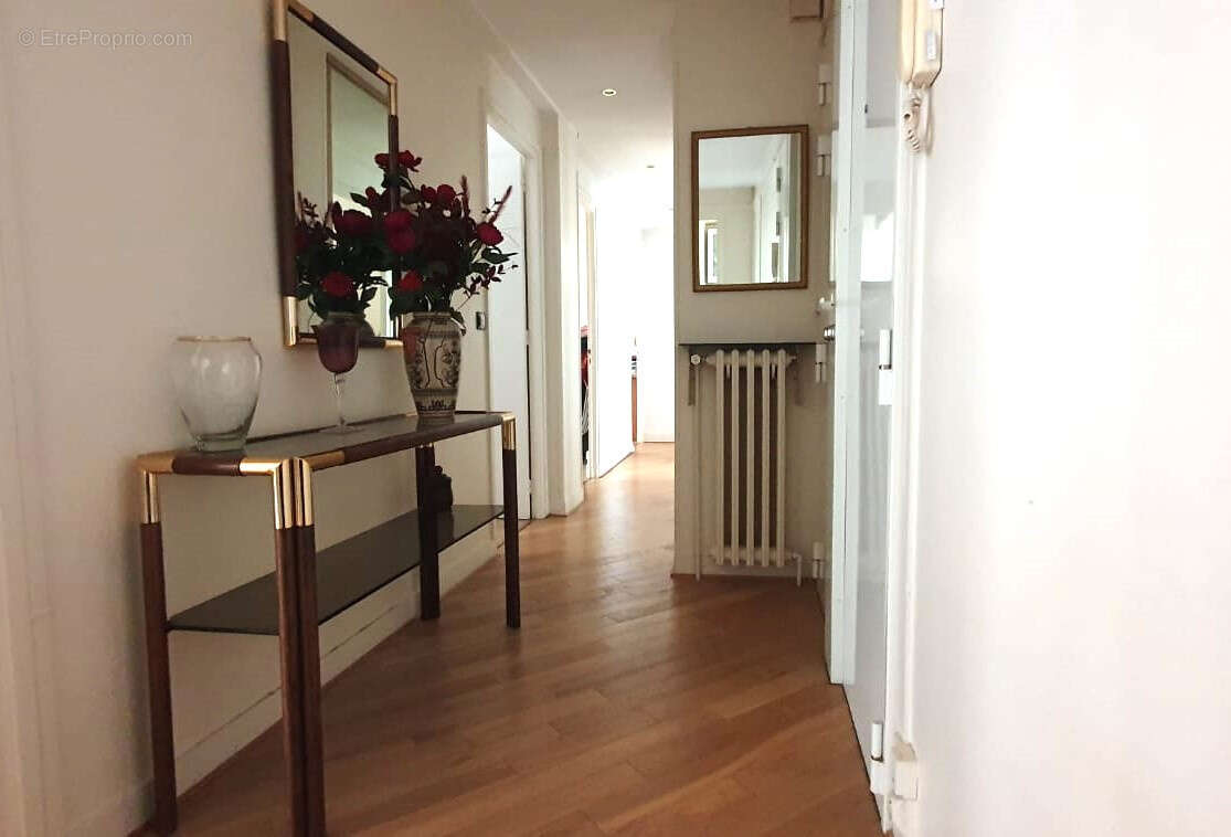 Appartement à PARIS-19E