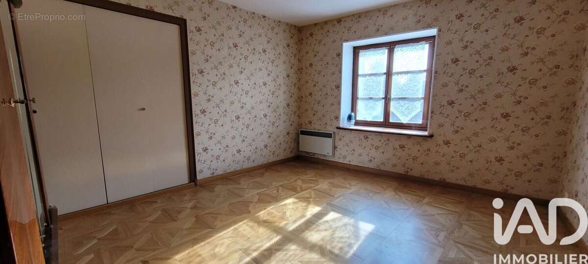 Maison 125 m² à Ascoux  - photo 4