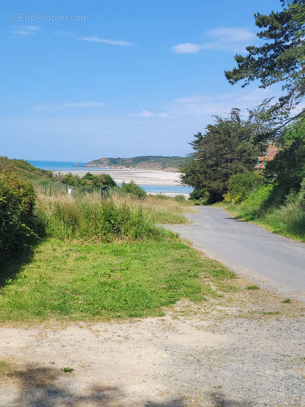 Grande maison, vue dégagée sur la baie de Saint-Brieuc, au calme d'une impasse ... - photo 3