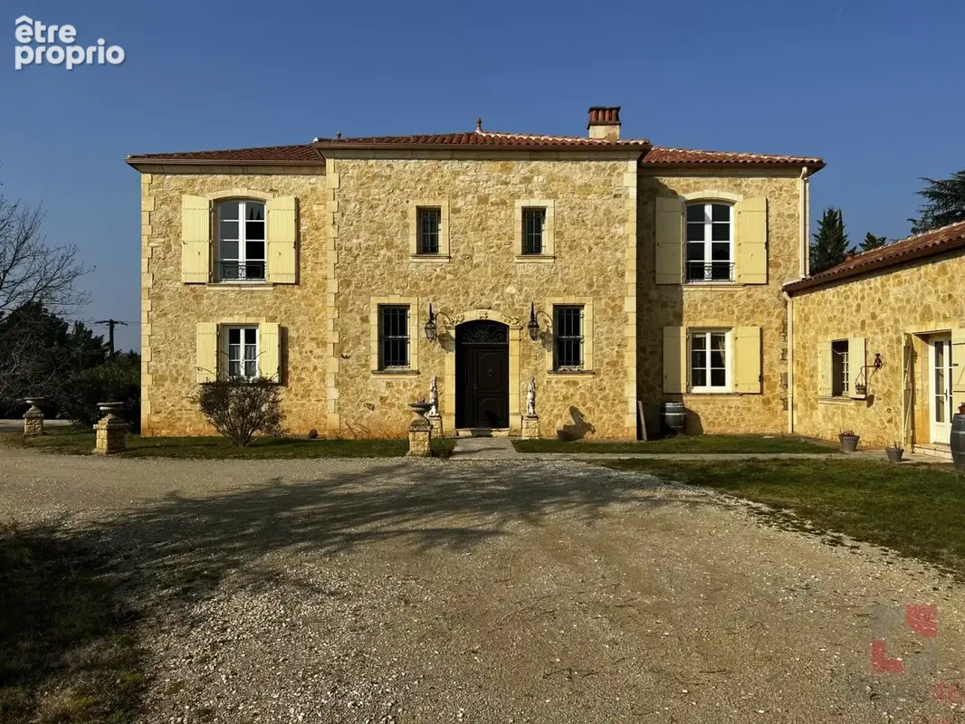 Maison 11 pièces 452 m² à vendre à Puy-L'eveque (46700) - photo 3
