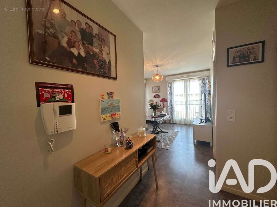 Photo 7 - Appartement à LIEUSAINT