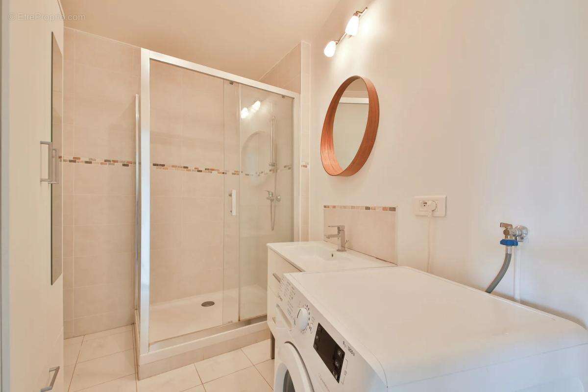 Appartement de 3 pièces de 70,5 m² à Cachan vendu loué meublé - photo 11