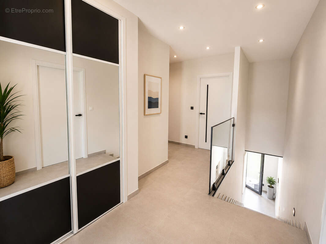 Maison contemporaine recente - photo 8