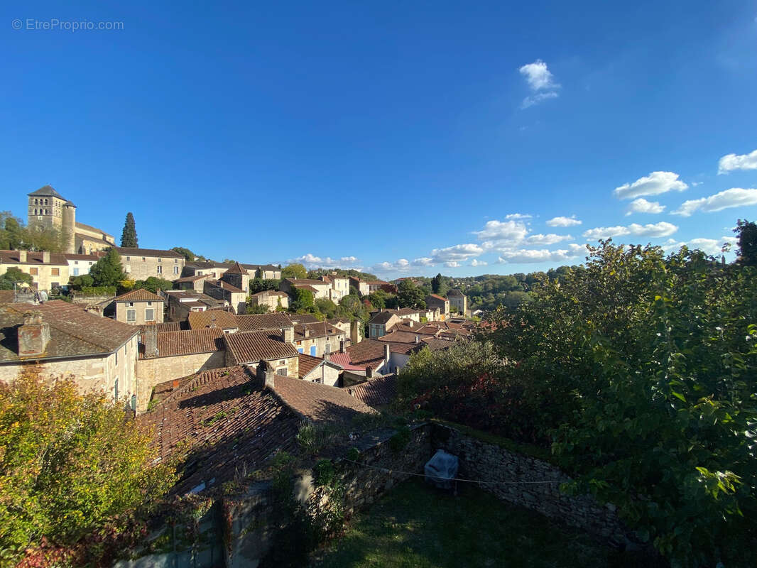 Maison à PUY-L'EVEQUE