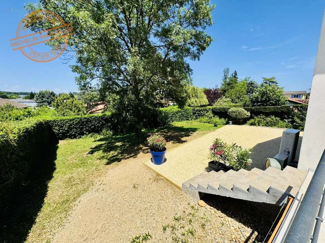 Maison à CHAMPAGNE-AU-MONT-D'OR