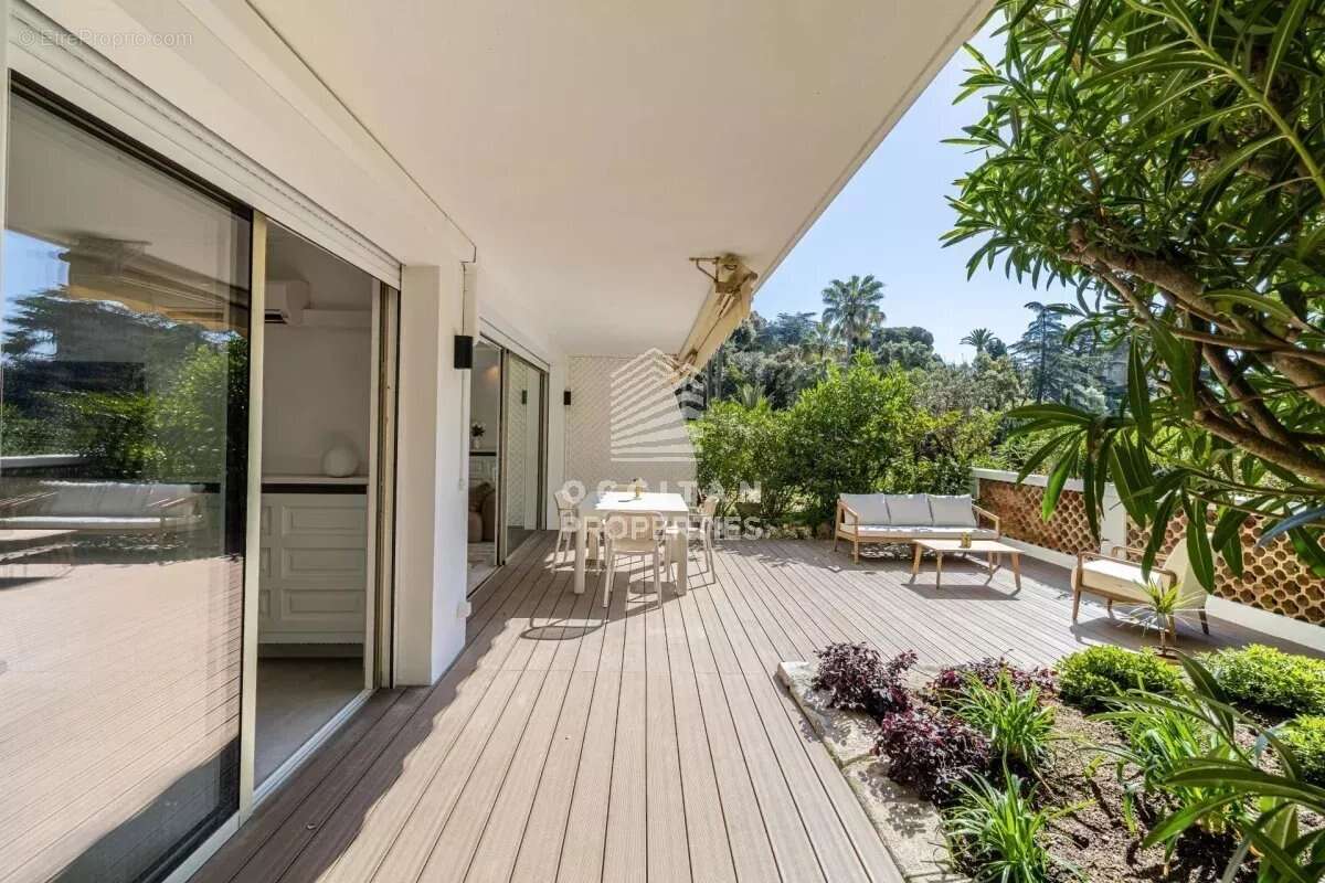 Appartement à CANNES