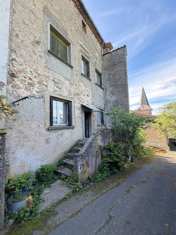 Maison à AUSSILLON