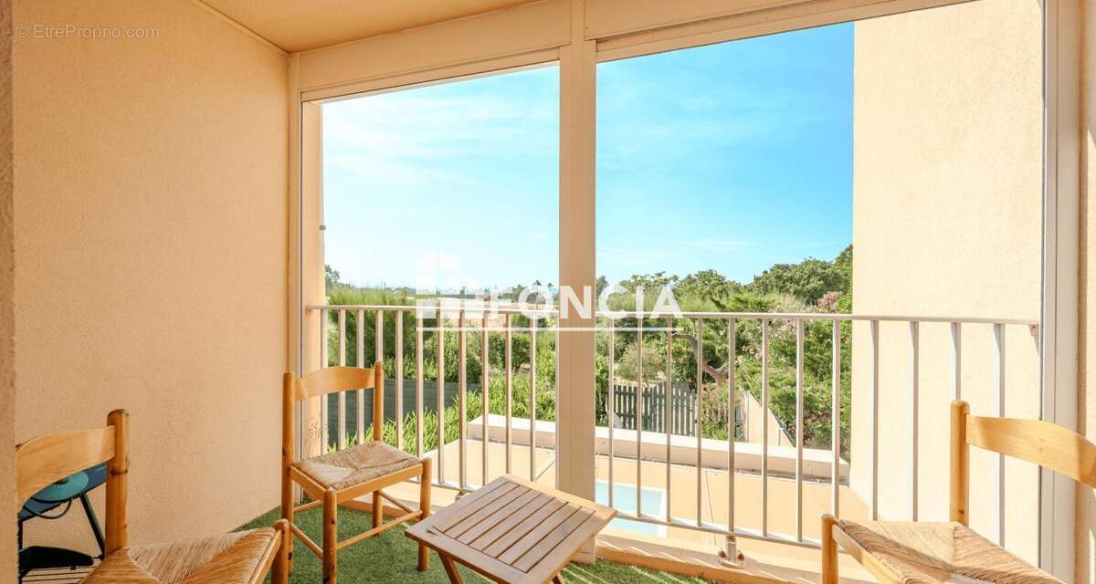 Appartement à CARQUEIRANNE