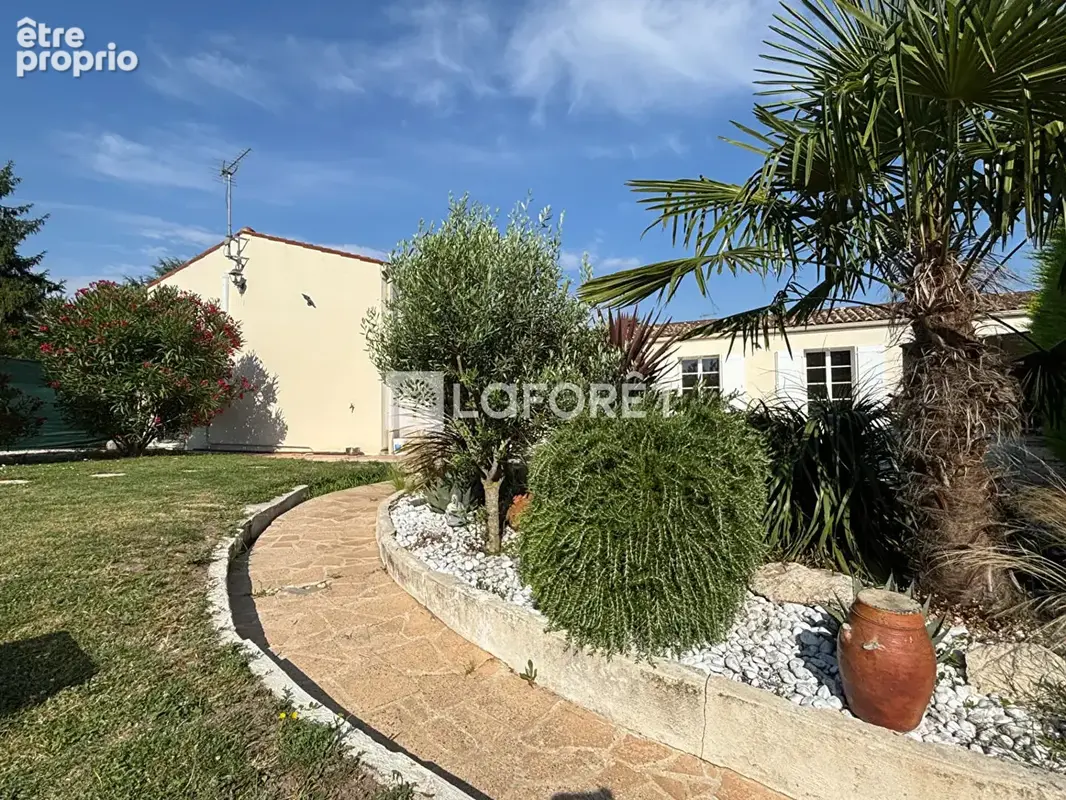 Maison Saint Georges Des Coteaux 4 pièces 112 m2 - photo 12