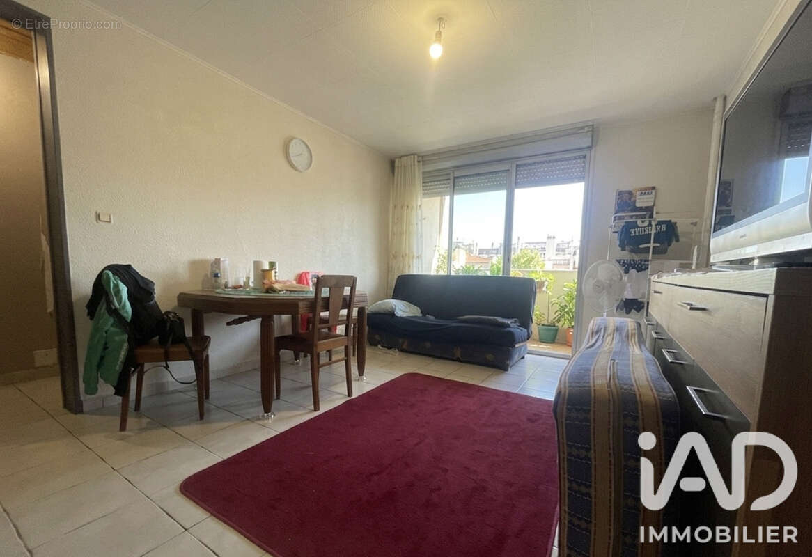 Photo 2 - Appartement à NIMES
