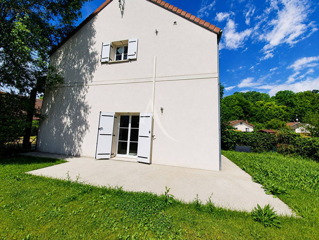 Appartement à BUTRY-SUR-OISE