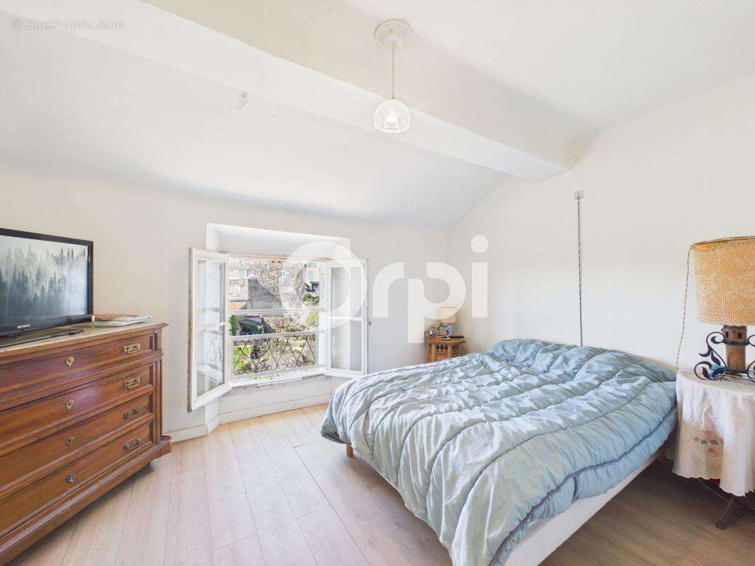Appartement t3 / seillans village - accès facile - stationnement facile - commodités à proximité - idéal investisseurs ou premie - photo 6