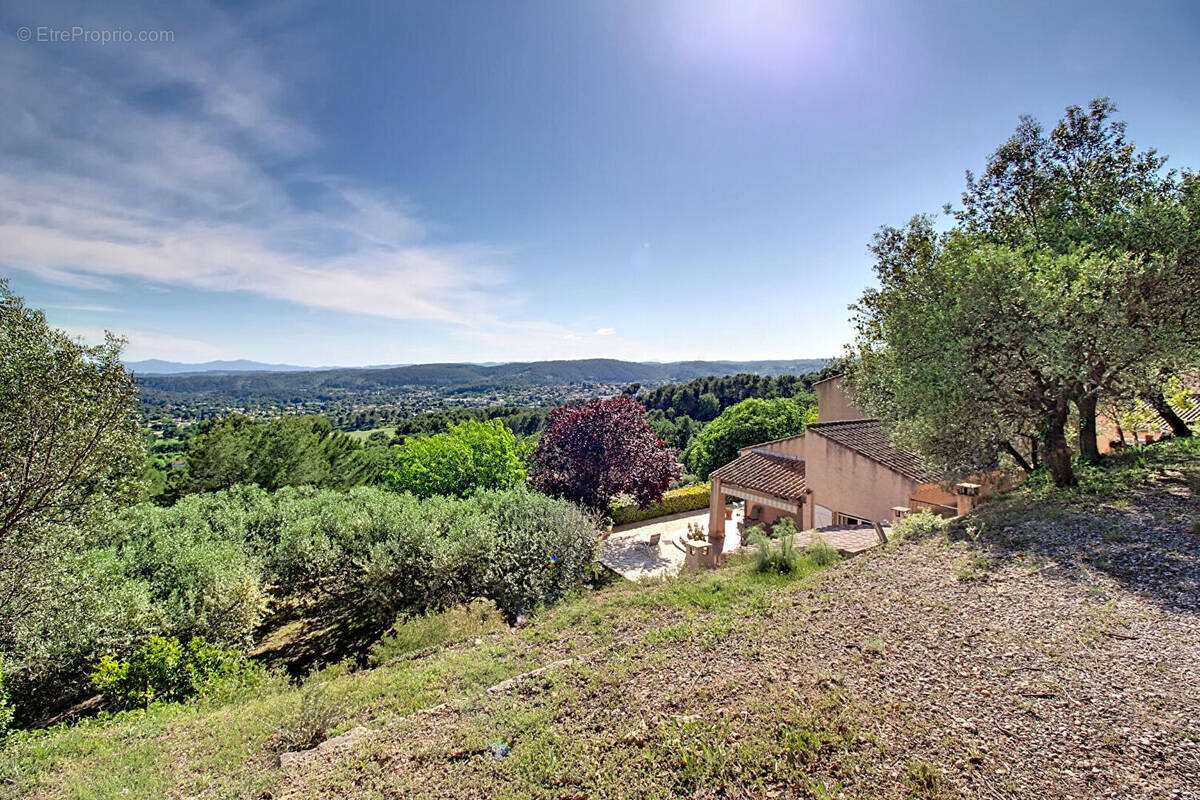 Maison à DRAGUIGNAN