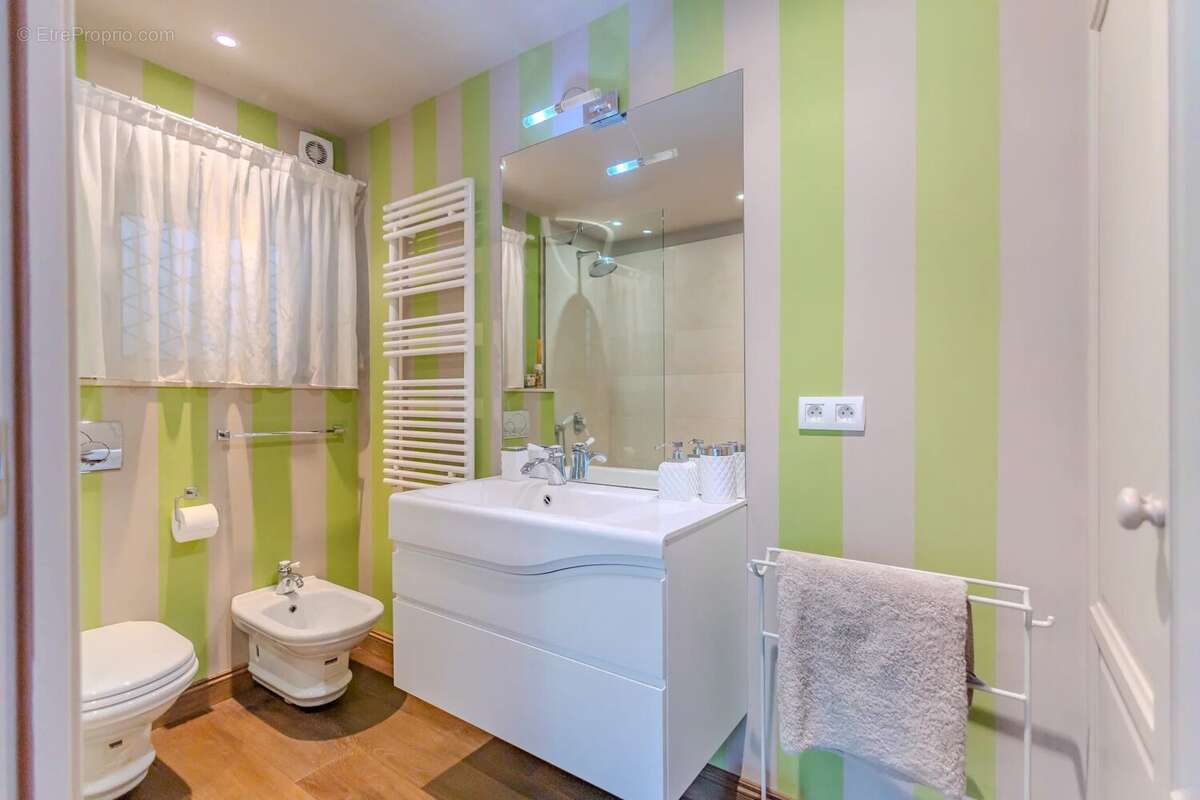 Appartement à SAINT-TROPEZ