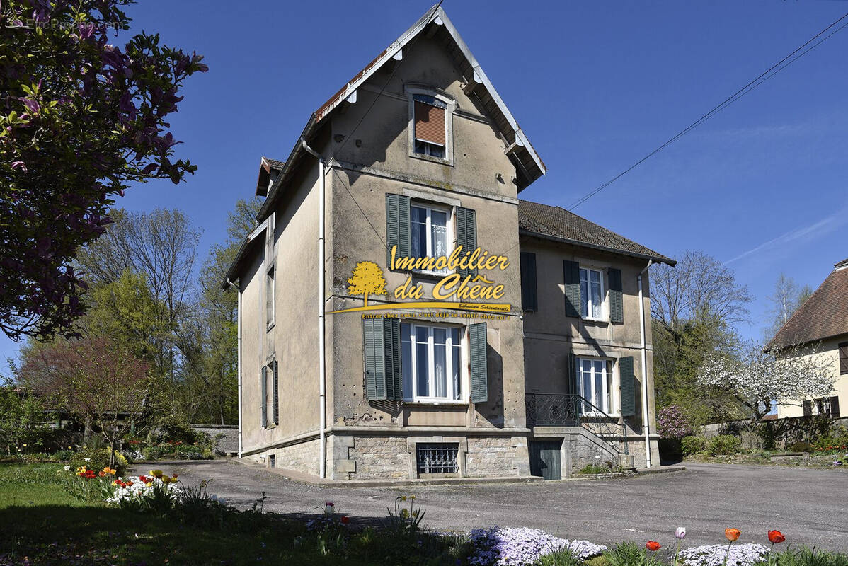 Maison 254 m² à Fougerolles  - photo 3