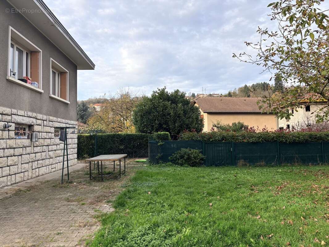 Maison à LA TOUR-DU-PIN