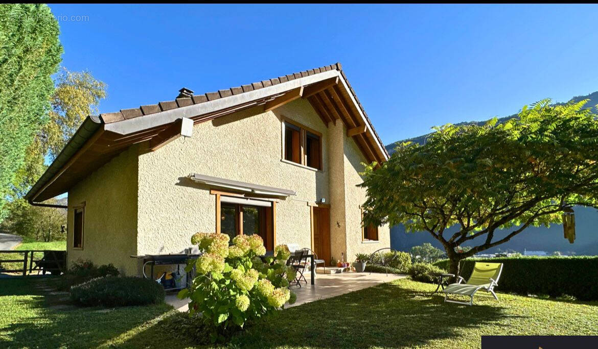 Maison à MAGLAND